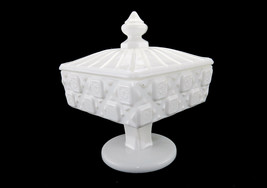 Vintage Westmoreland Covered Candy Dish, Milk Glass, Old Quilt Design, 1950s - £15.62 GBP