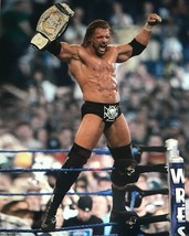 TRIPLE H 8X10 PHOTO WRESTLING PICTURE WWE WITH BELT - £3.94 GBP
