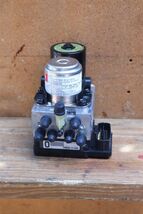 06-18 Lexus GS350 GS450h GS430 GS460 ABS Pump Actuator Module 44510-30300 image 2