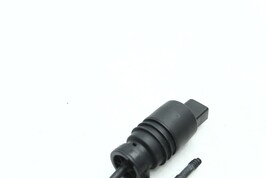 2004-2006 VOLKSWAGEN PHAETON FRONT WINDSHIELD WASHER SPRAY PUMP MOTOR H2103 image 3