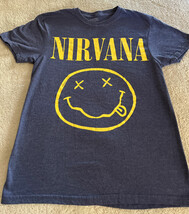 Nirvana Mens Blue Yellow Short Sleeve Shirt  - $10.41