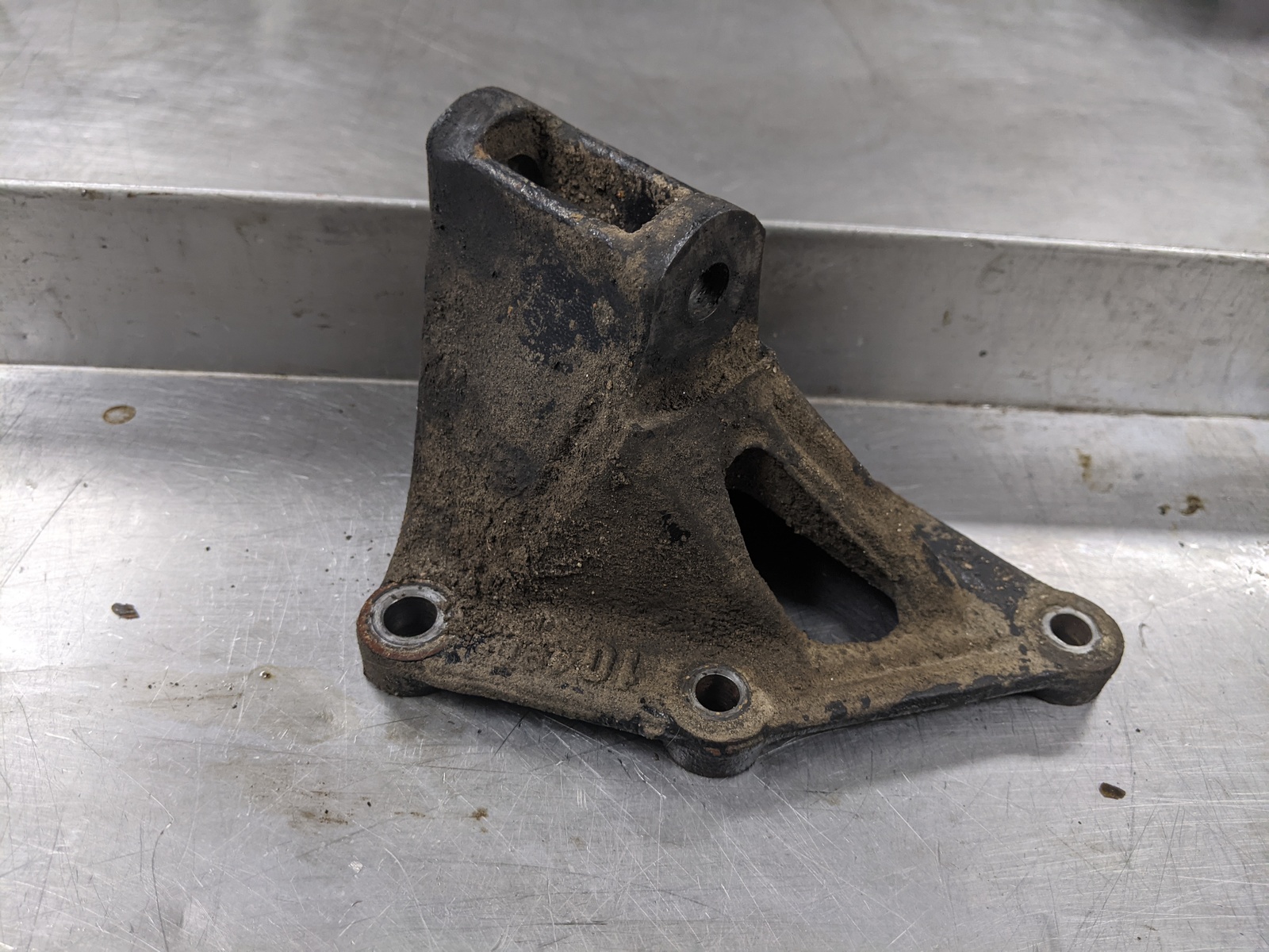 Accessory Bracket For 95-97 Toyota Corolla  1.6 - $34.60