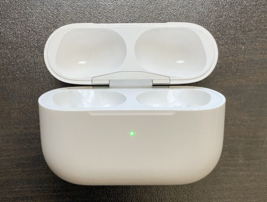 OEM Apple AirPods Pro (1st Generation) White Charging Case (A2190) - CASE ONLY - £24.89 GBP