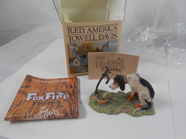 Lowell Davis &quot;Comfy?&quot; Figurine Dog Frog Toad Schmid Foxfire Farm Hound dog - £33.63 GBP