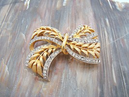JJ Jonette Jewelry Gold-Tone Rhinestone Ribbon Wheat Design Bow Brooch Pin Vtg - £30.47 GBP