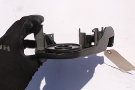 2006-2009 MERCEDES CLS550 W219 CLS500 FRONT RIGHT SEAT BELT BOLT COVER  R2536 image 7