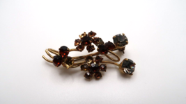 Vintage Gold Rhinestone Flower Brooch 4.5cm Missing two stones BB13 - €5,54 EUR