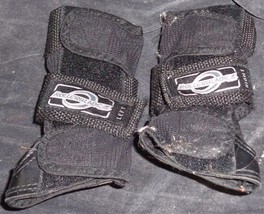 Gently Used Rollerblade® Protective Wrist Pads - VGC - NICE USED PADS - £13.23 GBP