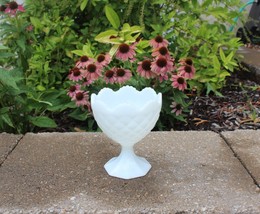 Vintage Milk Glass Napco 1184 Pedestal Footed Candy Dish Scallop Hatch Pattern - £15.97 GBP