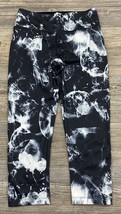 VOGO Athletica Capri/Cropped Leggings Small Black/White CrissCross Leg B... - $11.88