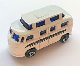 Maisto Volkswagen Camper Van, 19 Window Classic VW Bus Just Out of Package Cond. - £6.99 GBP