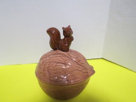 Vintage Ceramic Squirrel On Walnut Acorn Candy Nut Dish Bowl With Lid - $21.78