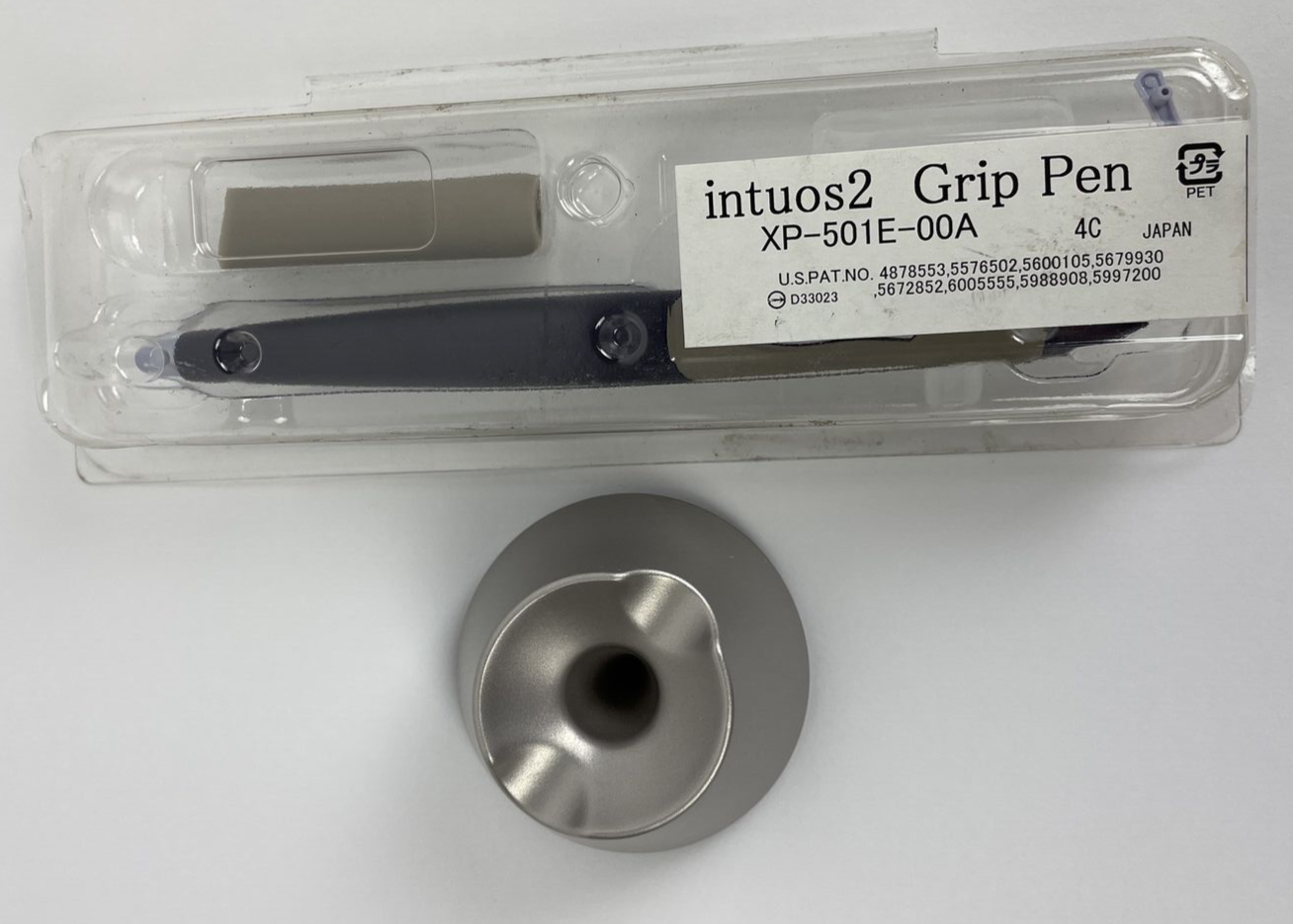 Wacom intuos2 Grip Pen Stylus XP-501E-00A w 4 extra Nibs, Button, Rubber Handle - $99.99