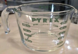 VTG Pyrex 4 Cup Glass Measuring Cup Green Print 1 Quart 4Cups  1 Liter 1... - $28.41