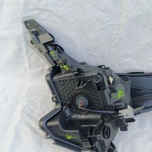 2016-2018 Toyota Prius Two-Eco Headlight Lamp LED Passenger Right RH image 8