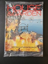 House &amp; Garden Magazine August 2004 Outdoor Style New - $17.67
