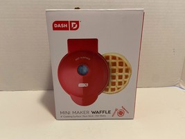 Dash Urban Outfitters Mini Waffle Maker Non Stick 6x5&quot; Limited Red - £5.93 GBP