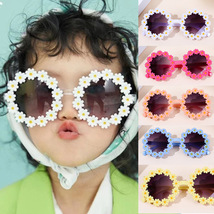 Cute Daisy Flower Sunglasses,Retro Round Beach Sunglasses,Fashionable Su... - £12.60 GBP