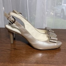 Ann Klein iFlex Sandal Womens 7 Gold Bow Peep Toe Sling Heel Shoe AKStep... - $18.50