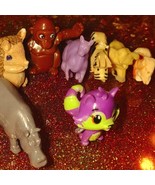 Cute little vintage tiny animal family~some hand carved - $490.07 MXN