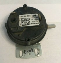 Honeywell IS20100-5853 Furnace Air Pressure Switch 101231-01 used #O102 - £18.41 GBP