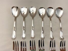 6 800 Silver Ice Cream Palettes-
show original title

Original Text6 pal... - €242,78 EUR