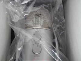 Blue Yeti USB Condenser Microphone PC Mac Gaming Recording Streaming Pod... - £49.33 GBP