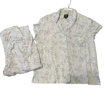 Laure Ashley Womens Pajama Set XL White Floral Short Sleeve Stretch Slee... - $21.65