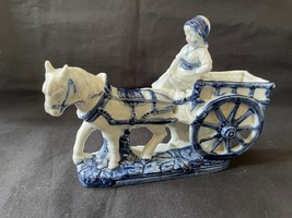 Antique Dutch Delft Figurine Avec Pot - $62.38