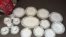 Set of 21 Pc Cambridge Potteries Holly Only Displayed In Hutch Never Used - £147.95 GBP