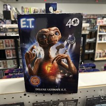 NECA E.T. 40th Anniversary Deluxe Ultimate E.T. with LED Chest 7” Action Figure - £62.94 GBP