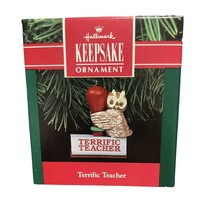 1991 Hallmark Keepsake Terrific Teacher Owl with Stamper Christmas Ornament - £6.20 GBP