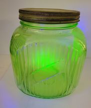 Hoosier Green Uranium Canister with Lid image 2