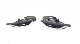Pair Of Center AC Vents OEM 2010 GMC Terrain90 Day Warranty! Fast Shipping an... - £42.03 GBP