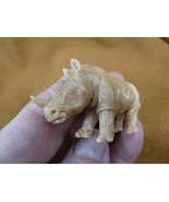 tb-rhino-3) little tan rhino Rhinoceros Tagua NUT palm figurine Bali lov... - €35,71 EUR