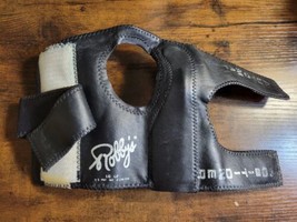 Robby&#39;s Automatic Positioner Black Bowling Wrist Guard Glove - Large - L... - $11.87