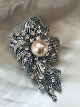Estate Silvertone Ribbon with Large Faux Pearl &amp; Clear Acrylic Rhineston... - £10.99 GBP