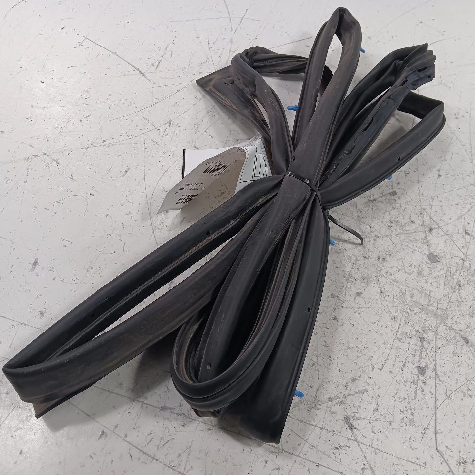 Kia Forte On Door Seal Rubber Right Passenger Rear Back  2015 2016 2017 ... - $51.79