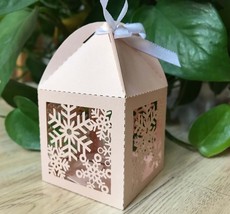 100pcs Incarnadine Snowflake Christmas Gift Box with ribbon,Favor Boxes  - £27.17 GBP