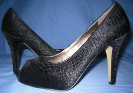 Circa Joan David Livia Peep Toe Velvet Pump Heel Shoe Women&#39;s 9 - £25.38 GBP
