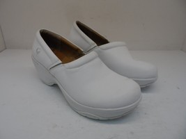 Nurse Mates Women&#39;s Bryar Nursing Clog White Size 7M - £28.01 GBP