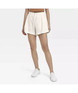 all In Motion Resort Short Cream Size XL-Womens- High-Rise - $35.52