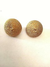 Vintage Monet Signed &quot;Acorn Top&quot; Gold Tone Clip On Earrings. 1&quot; - £11.26 GBP