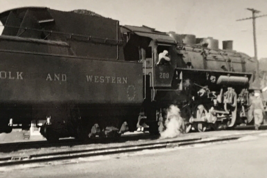 Norfolk &amp; Western Railway Railroad NW N&amp;W #200 0-8-0 Locomotive Train Photo - £11.18 GBP