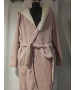 BE WICKED soft PLUSH long SLEEVE knee LENGTH HOODED robe L/XL Pink - $355.23 MXN