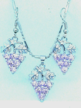 Necklace Earrings Set Pink Crystal Grape Cluster Leaves Vines 1&quot; Long - £11.86 GBP