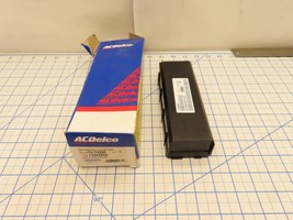 GM 13585884 Temperature HVAC Control Module 15-74290 You Program - $1,712.27 MXN