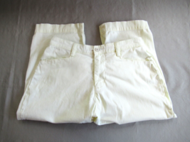Lee pants cropped   Capri Size 10P pale yellow jeans style inseam 18&quot; - £9.93 GBP