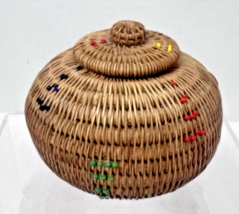 Vintage Small Fat Round Indian Style Basket w Glass Beadwork Handmade 3.... - $673.09 MXN
