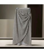 H&amp;M Jersey wrap skirt - $17.81